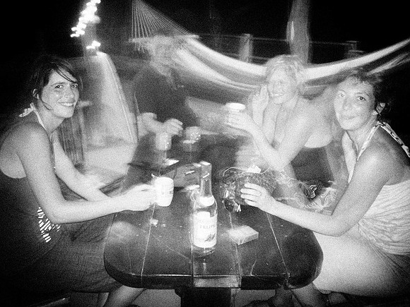 Dominicalito - Belgian Girlfriends
